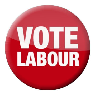 vote labour badge